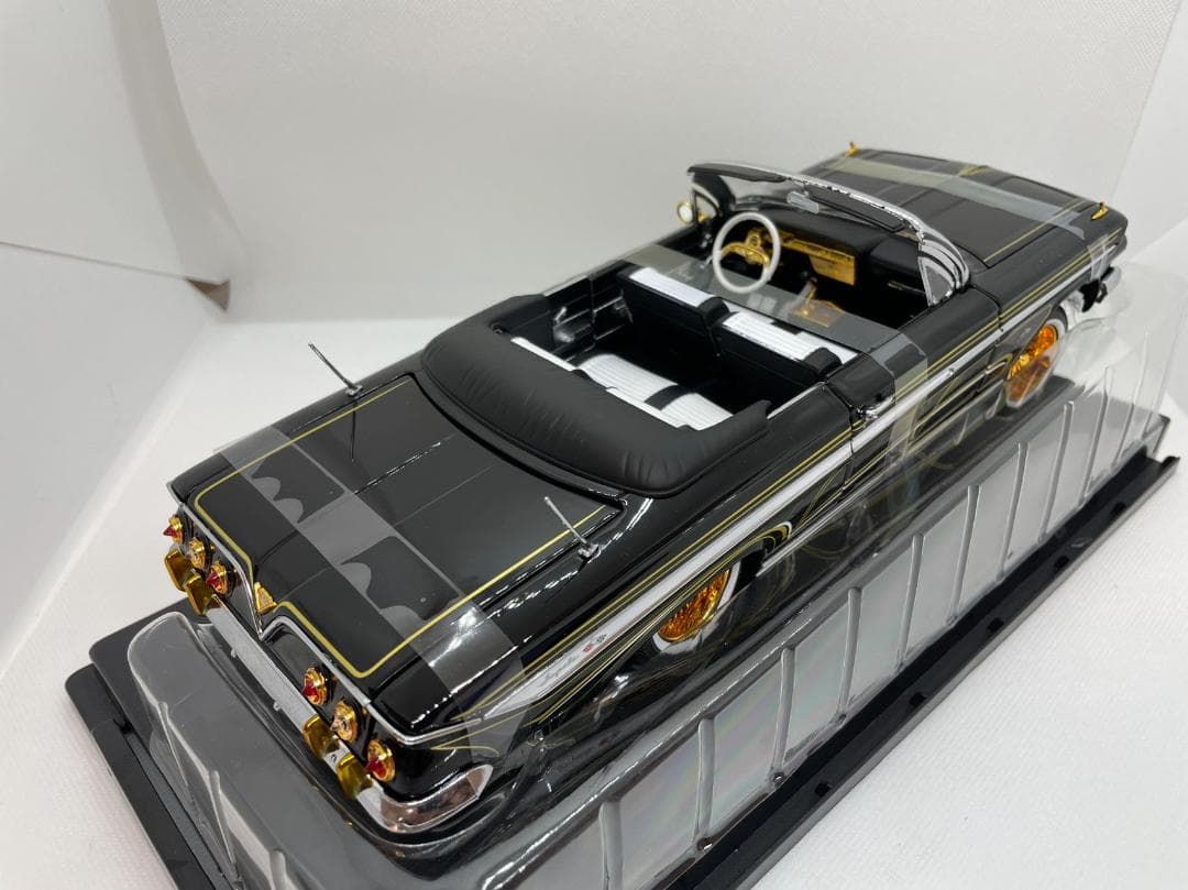 105-012 サンスター 1/18 シボレー インパラ Lowrider