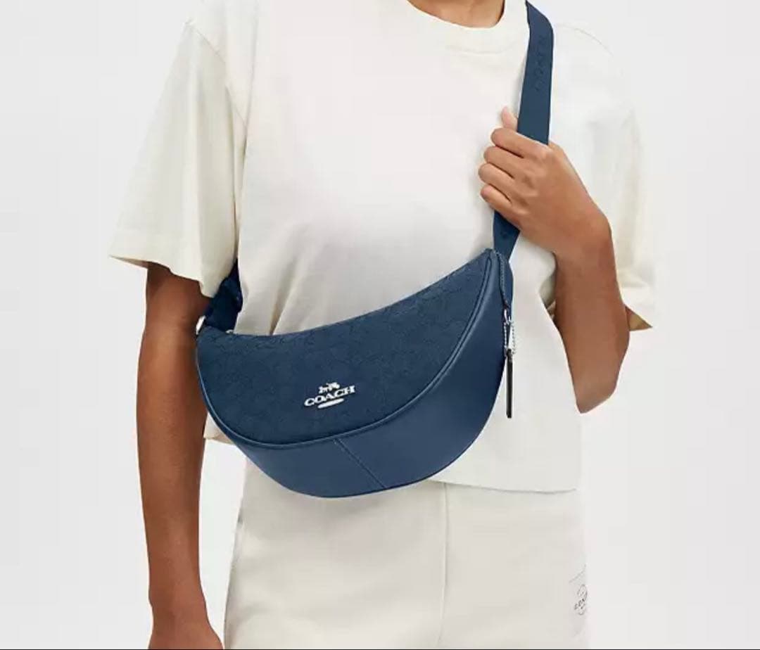 Lin 様 COACH ペース ショルダー バッグ・シグネチャー キャンバス