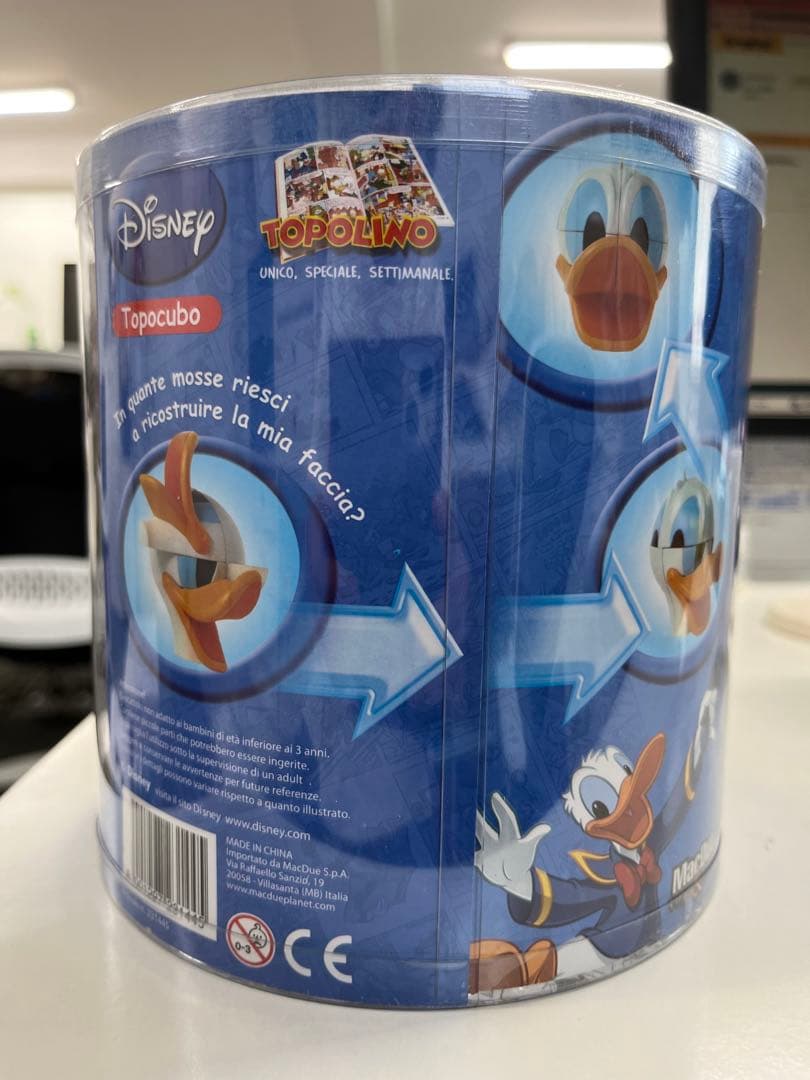 激レア！ドナルドダックのルービックキューブ