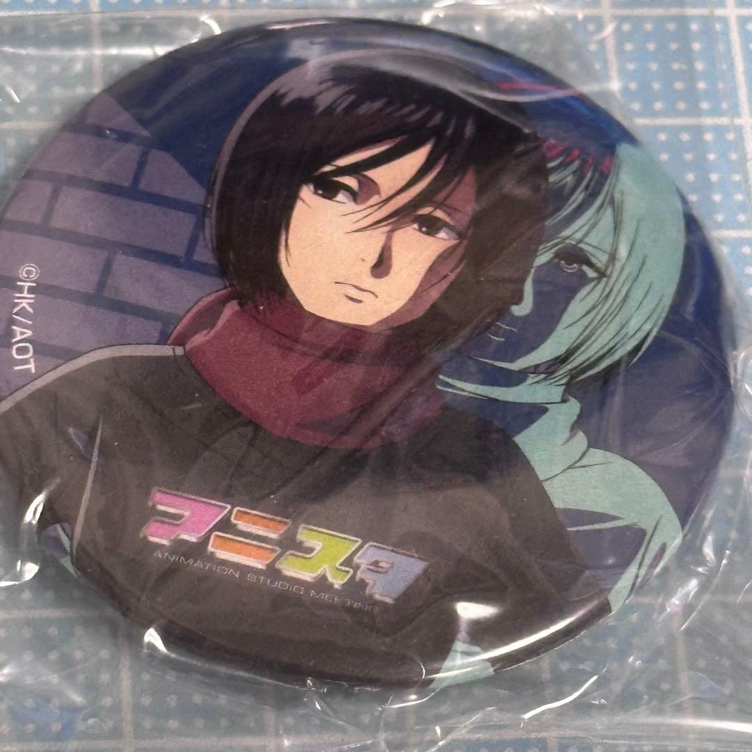 進撃の巨人　アニスタ　缶バッジ　ミカサ