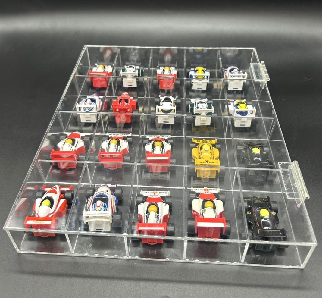 全コンプ・BOSSウィリアムズF1＆セナ財団公認プルバックカー ケース付き