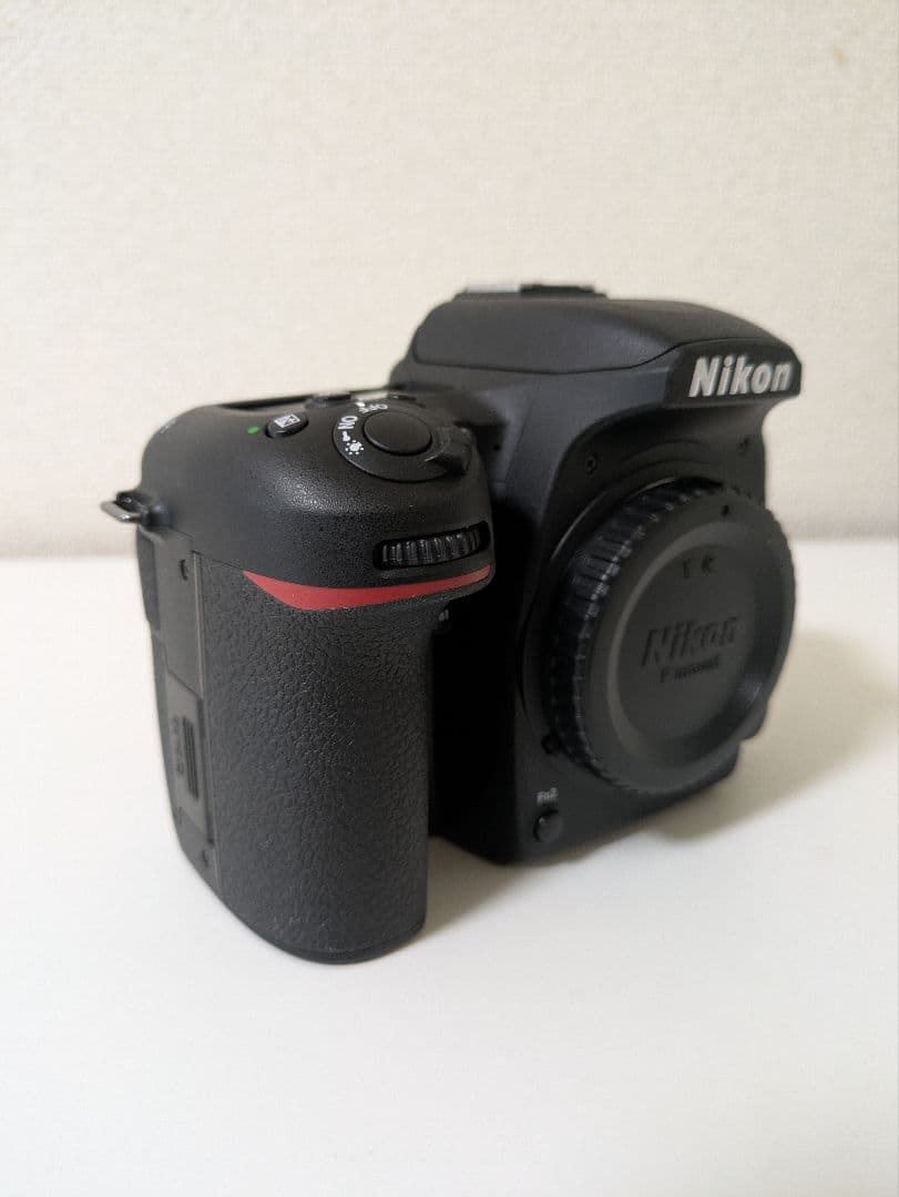 Nikon D7500 ショット数961回 0.65%以下