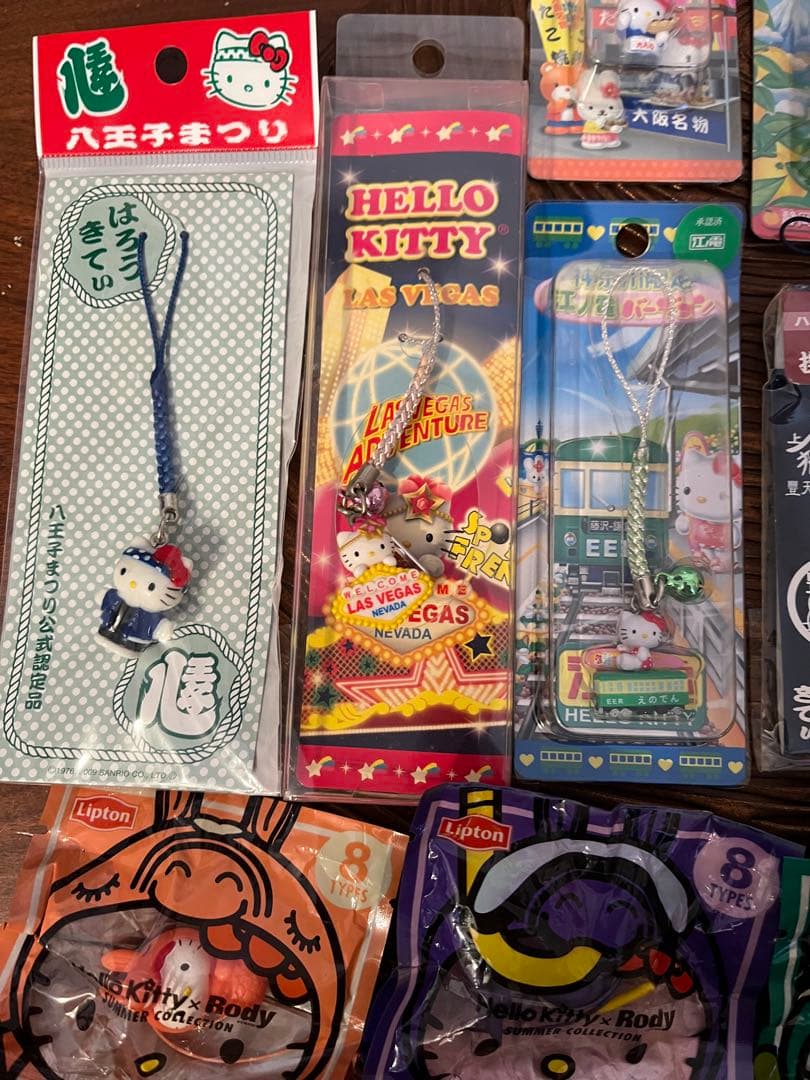 ハローキティ ご当地根付ストラップ