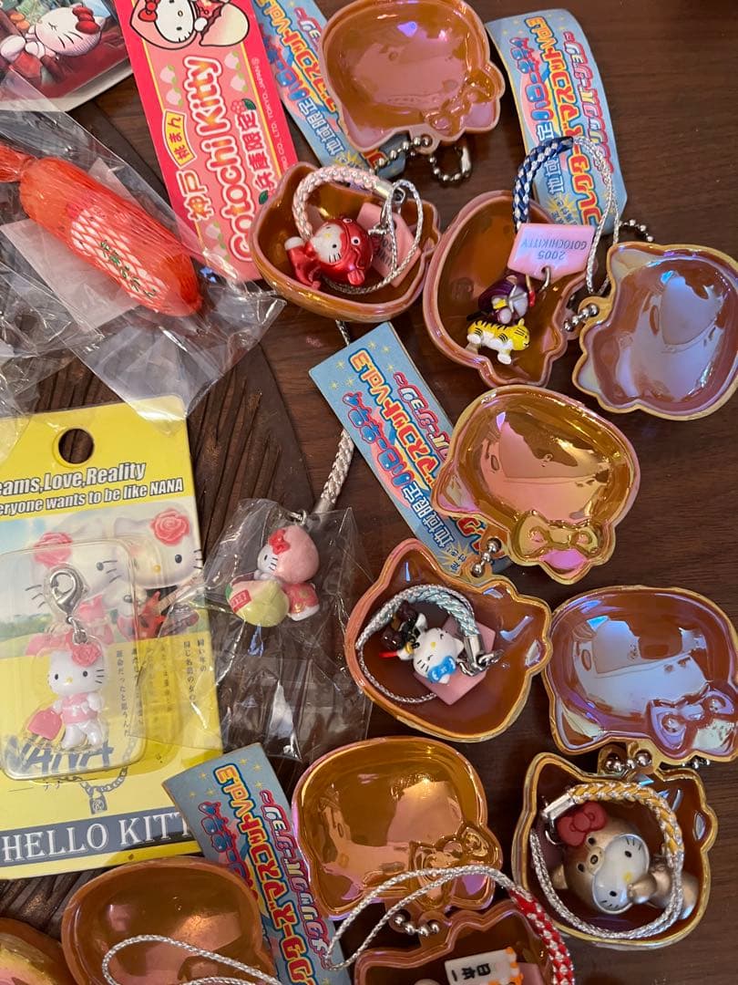 ハローキティ ご当地根付ストラップ