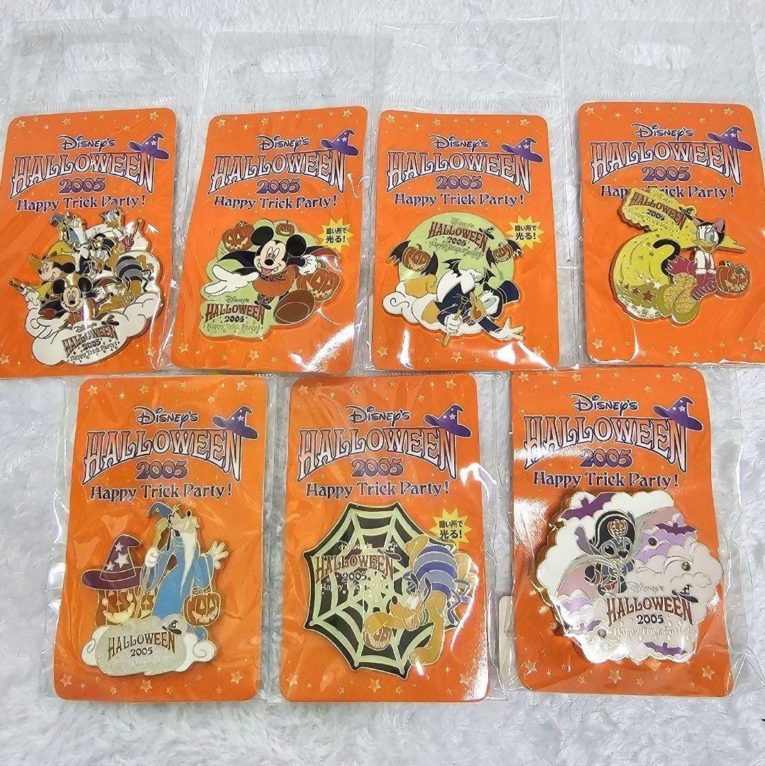 DisneyStore Halloween 2005 限定ピンバッジ まとめ売り - メルカリ