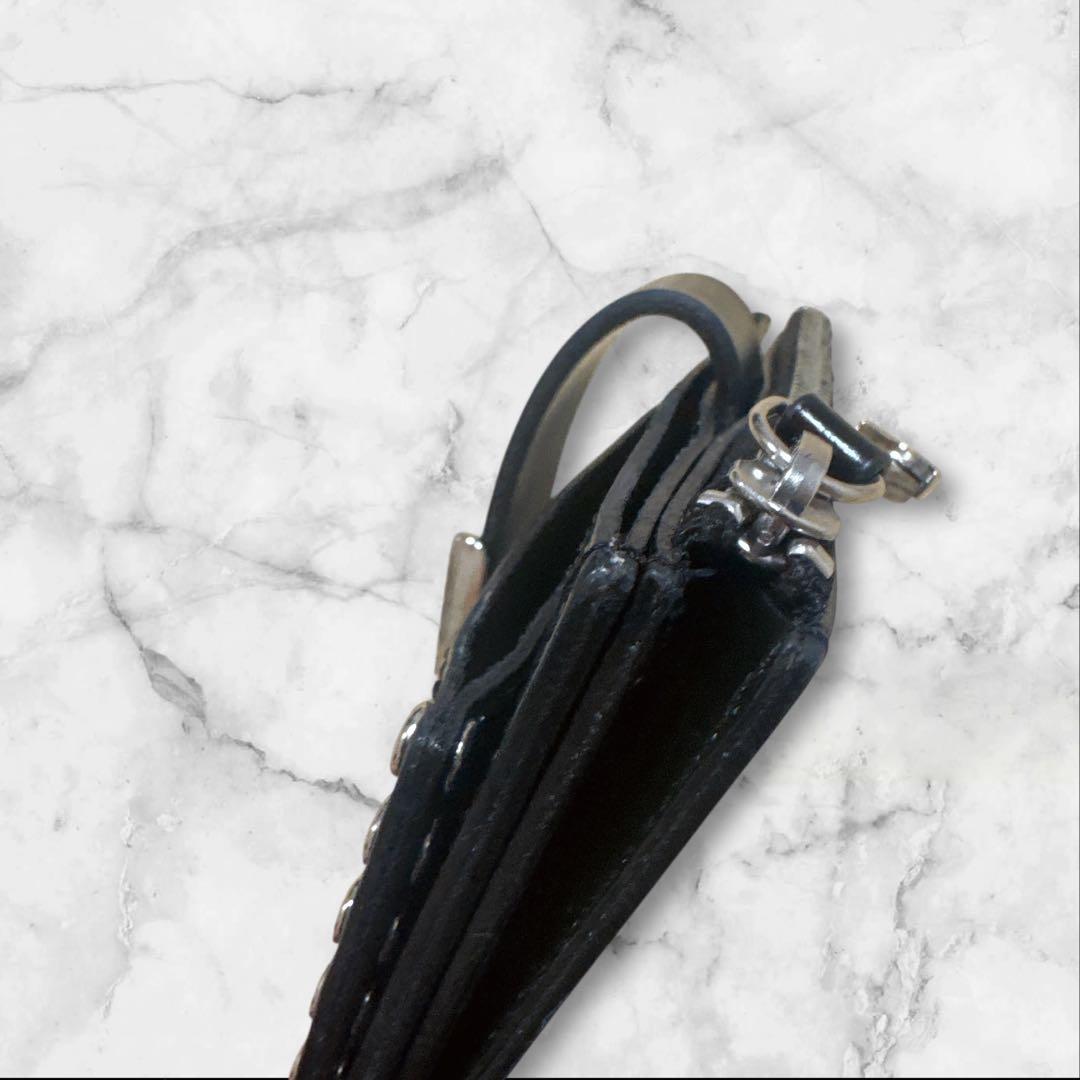 トーガ　アチーブス　ブラックレザー ケース　スタッズ