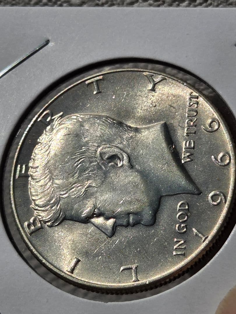 稀少な状態)アメリカ合衆国 ケネディ大統領 ハーフダラー銀貨 1966