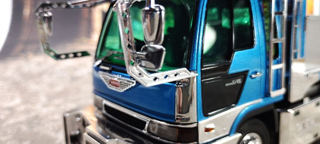 アオシマ 1/32 ワリバシ慕情完成品 デコトラ トラック野郎