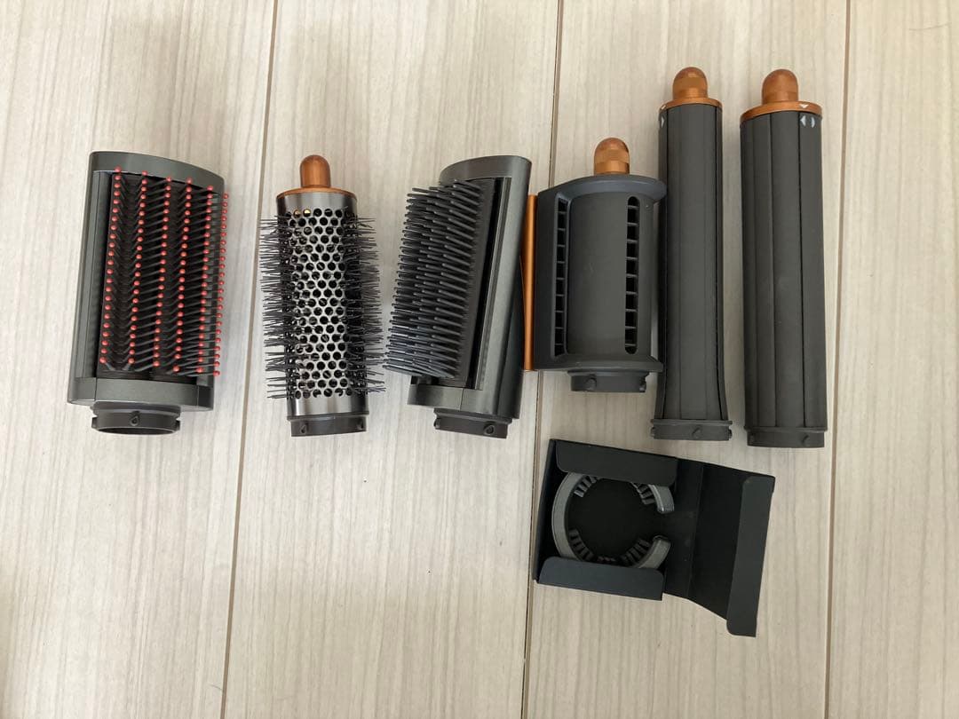 Dyson Airwrap Multi-Styler ゴールド