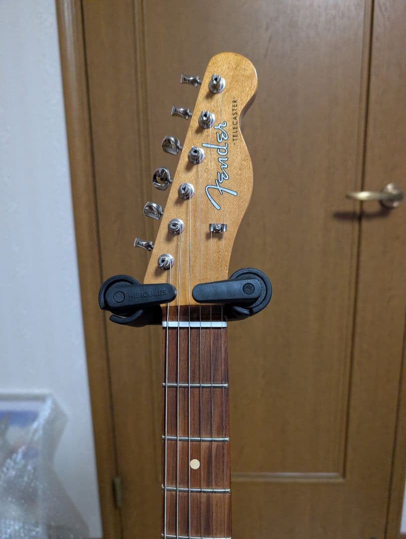 Fender vintera　60　mod
