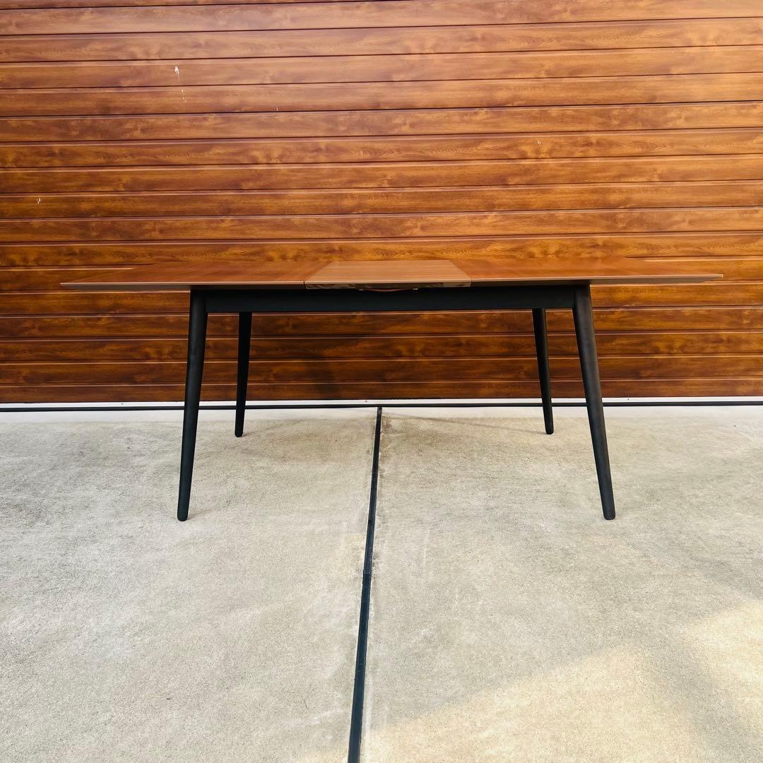 美品 BoConcept Milano ダイニングテーブル エクステンション