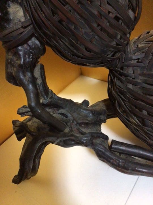 蔵出し　カゴ花入