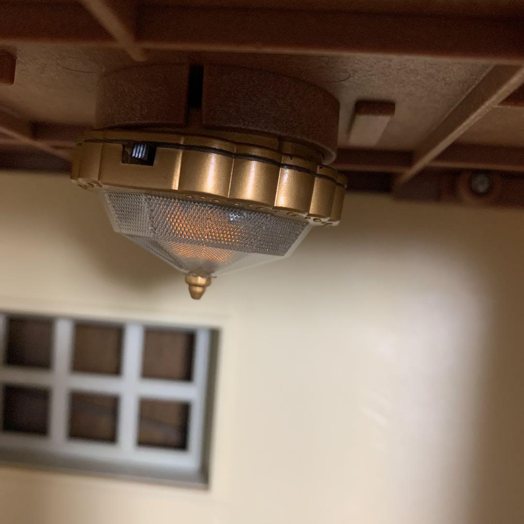 再値引き！シルバニアファミリー　灯の灯る大きなおうち