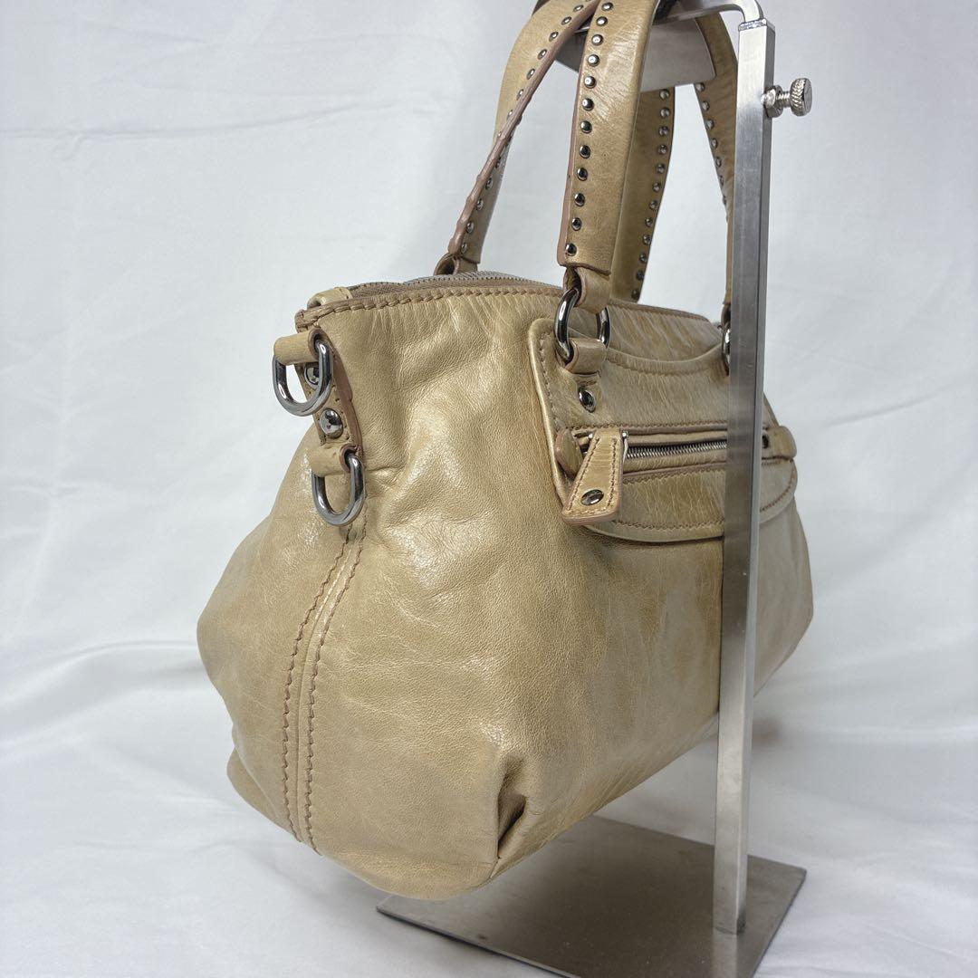 【いちごパフェさん専用】miumiu スタッズ　ハンドバッグ　ハートチャーム