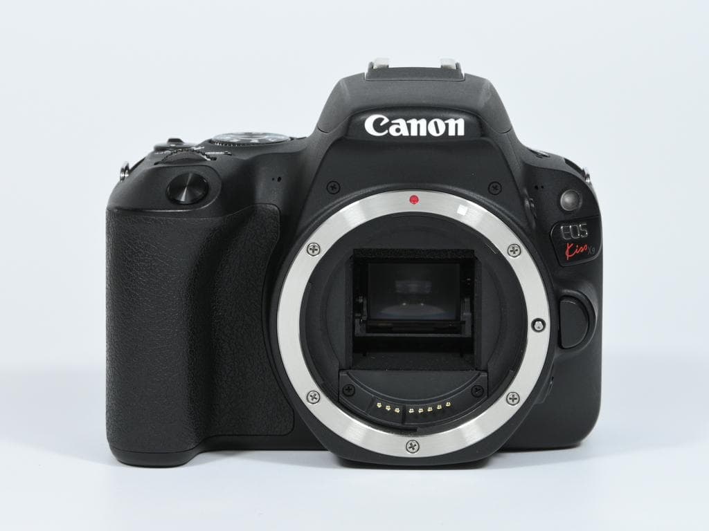 【美品】 Canon EOS Kiss X9 ボディ 《ショット数5755》