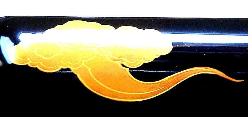 黒地桐雲鳳凰蒔絵　菓子器　明治期　木製品　N155A-EEa