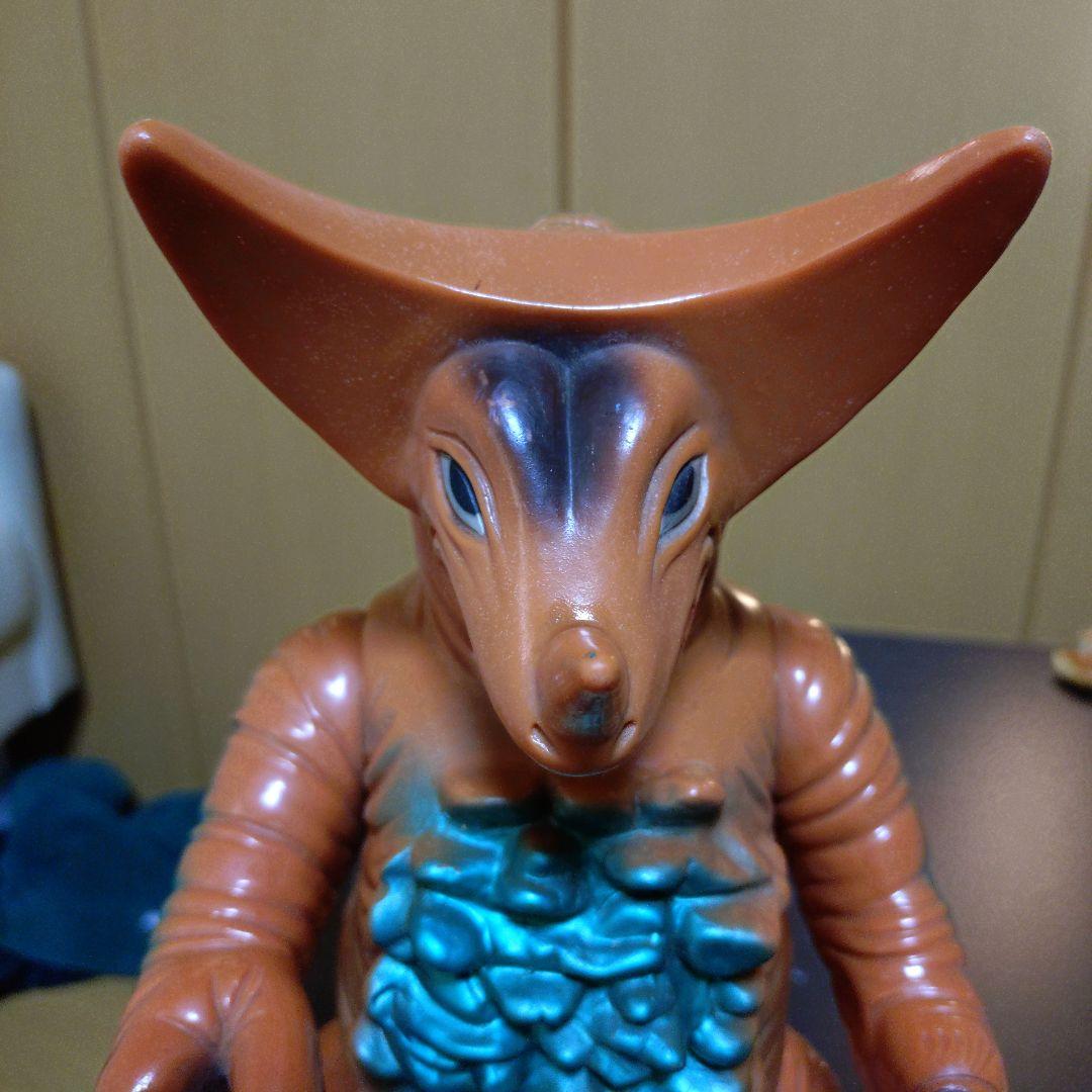 ジャイアントゴモラソフビフィギュア