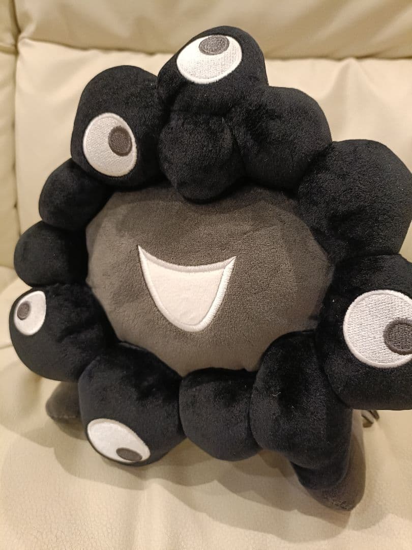 這い型　L　黒ミャクミャクぬいぐるみ