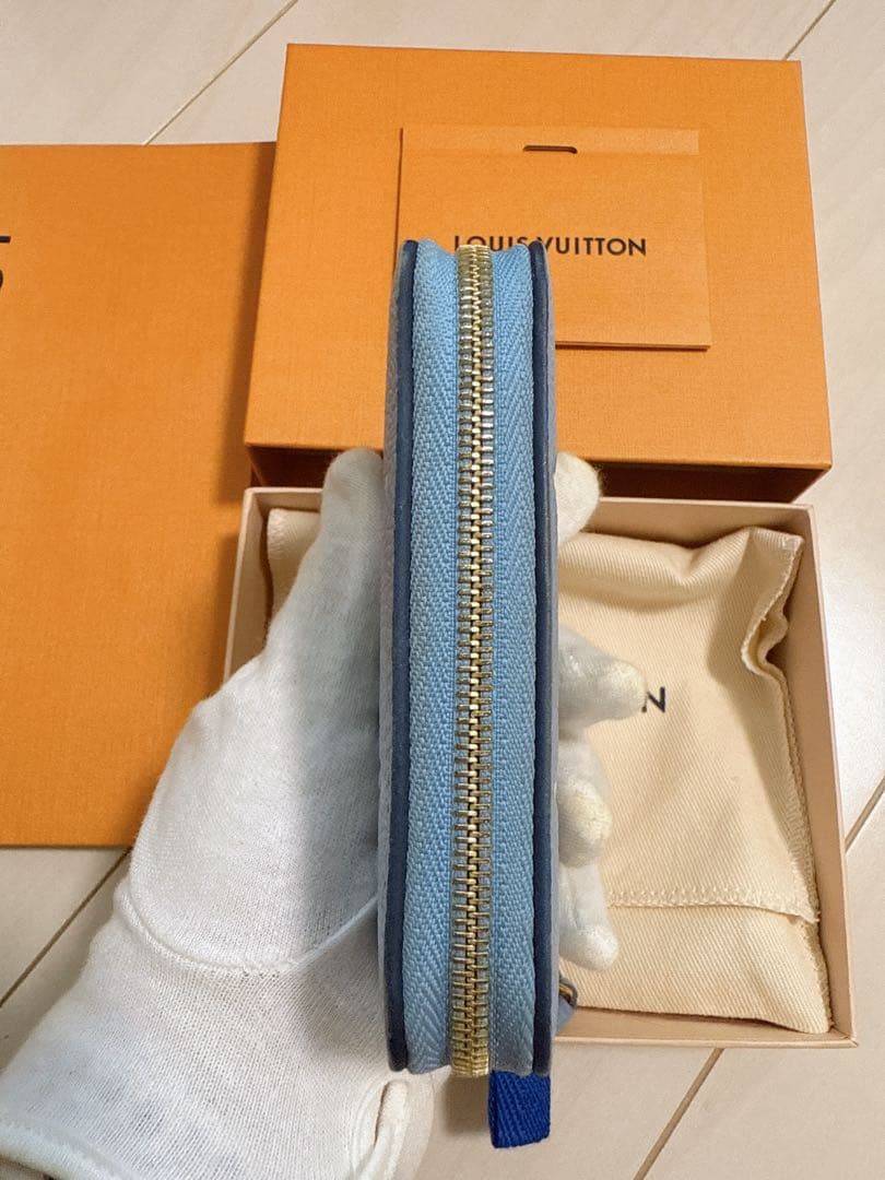 ヴィトン アンプラント バイザプール ジッピーパース サマーブルー