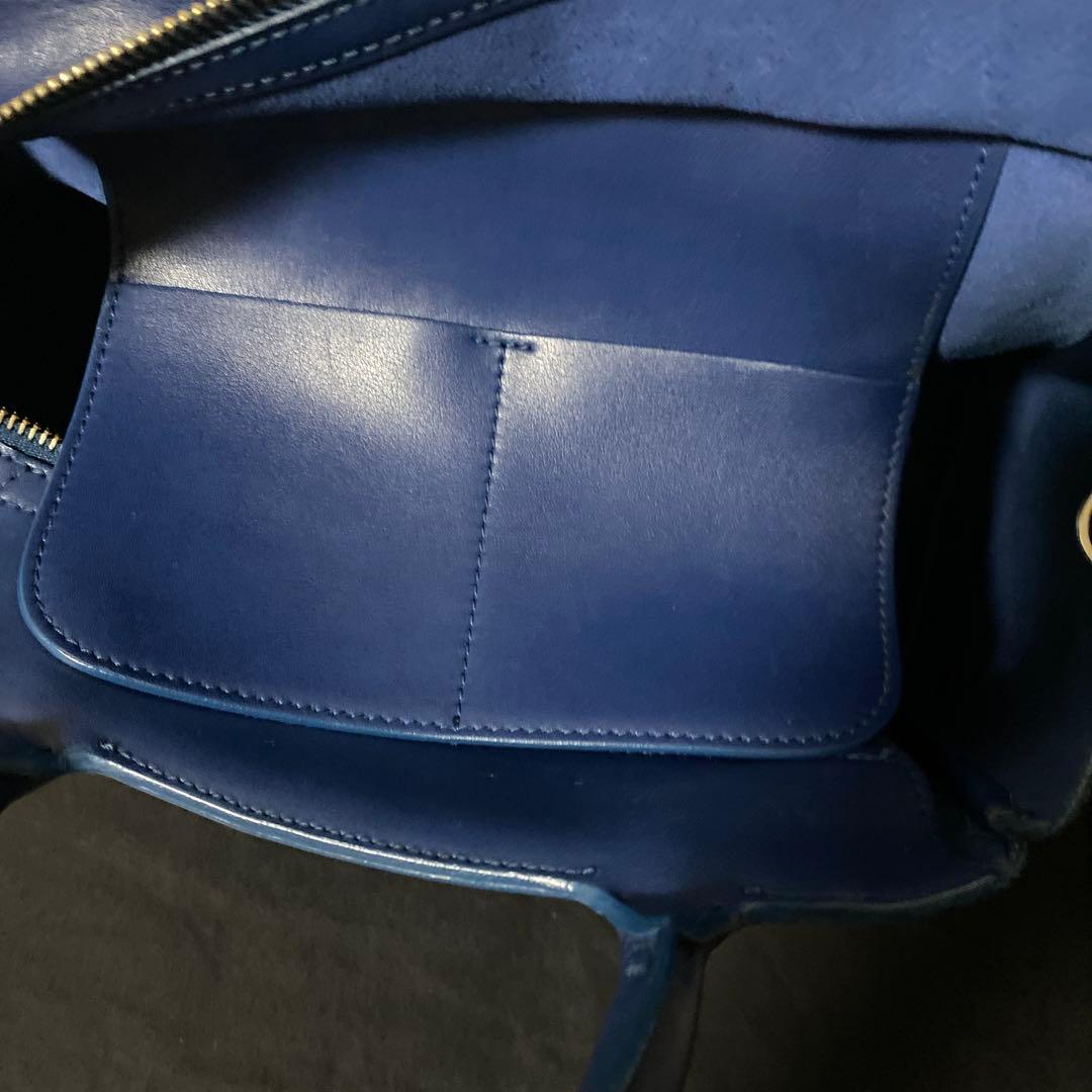 サルヴァトーレフェラガモ ノリータ ハンドバッグ ネイビー