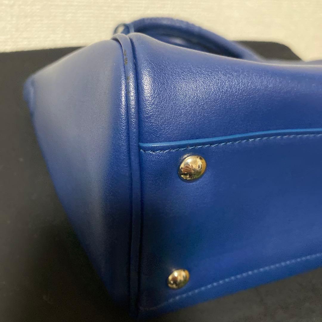 サルヴァトーレフェラガモ ノリータ ハンドバッグ ネイビー