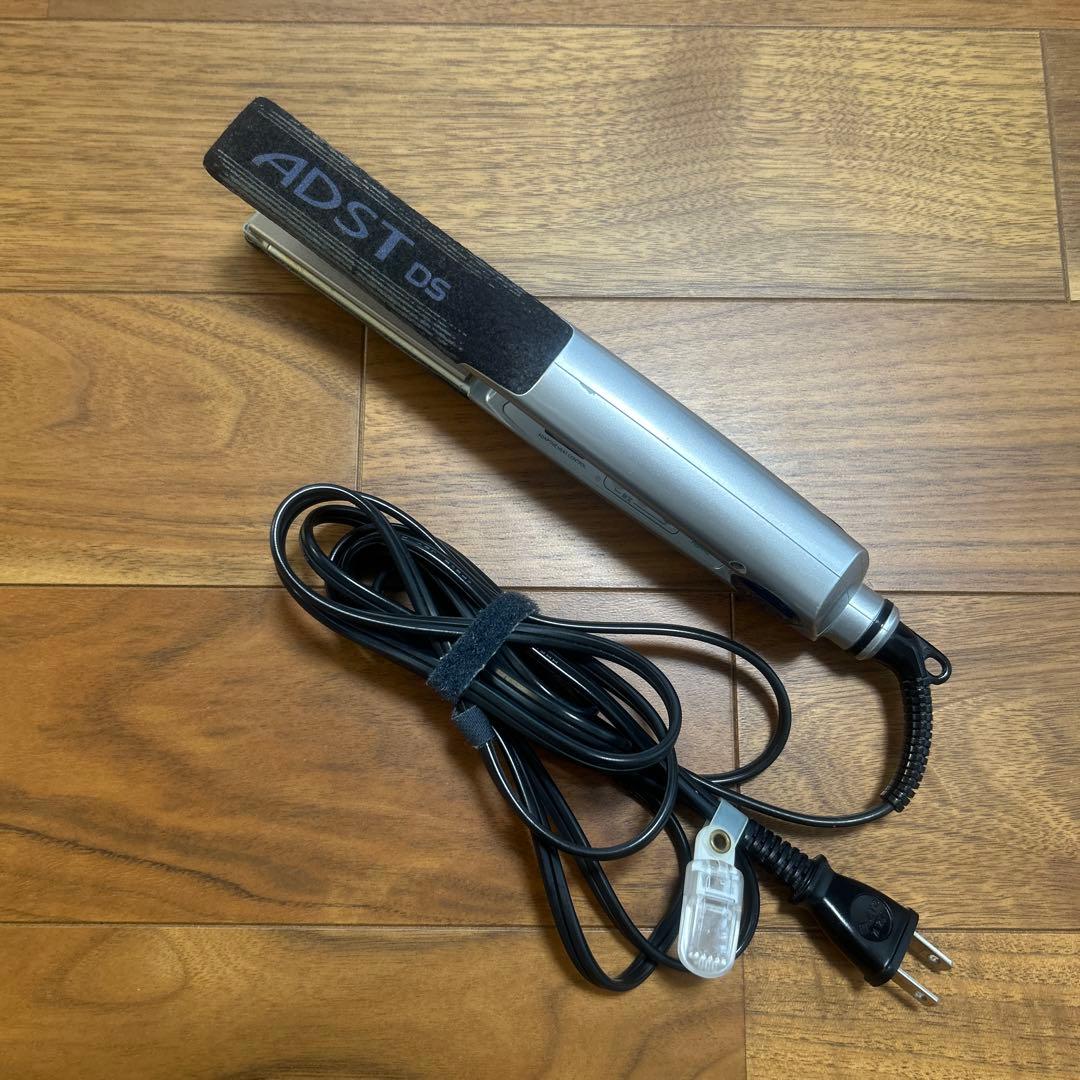 Uhooma Pen UM8 美顔器