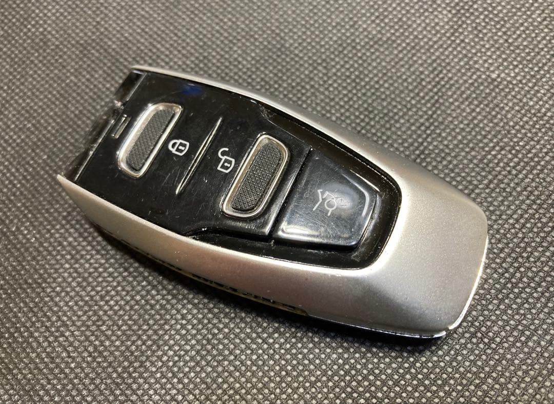 アストンマーティン DB12 ヴァンキッシュ DBX 純正最新型 クリスタルキー