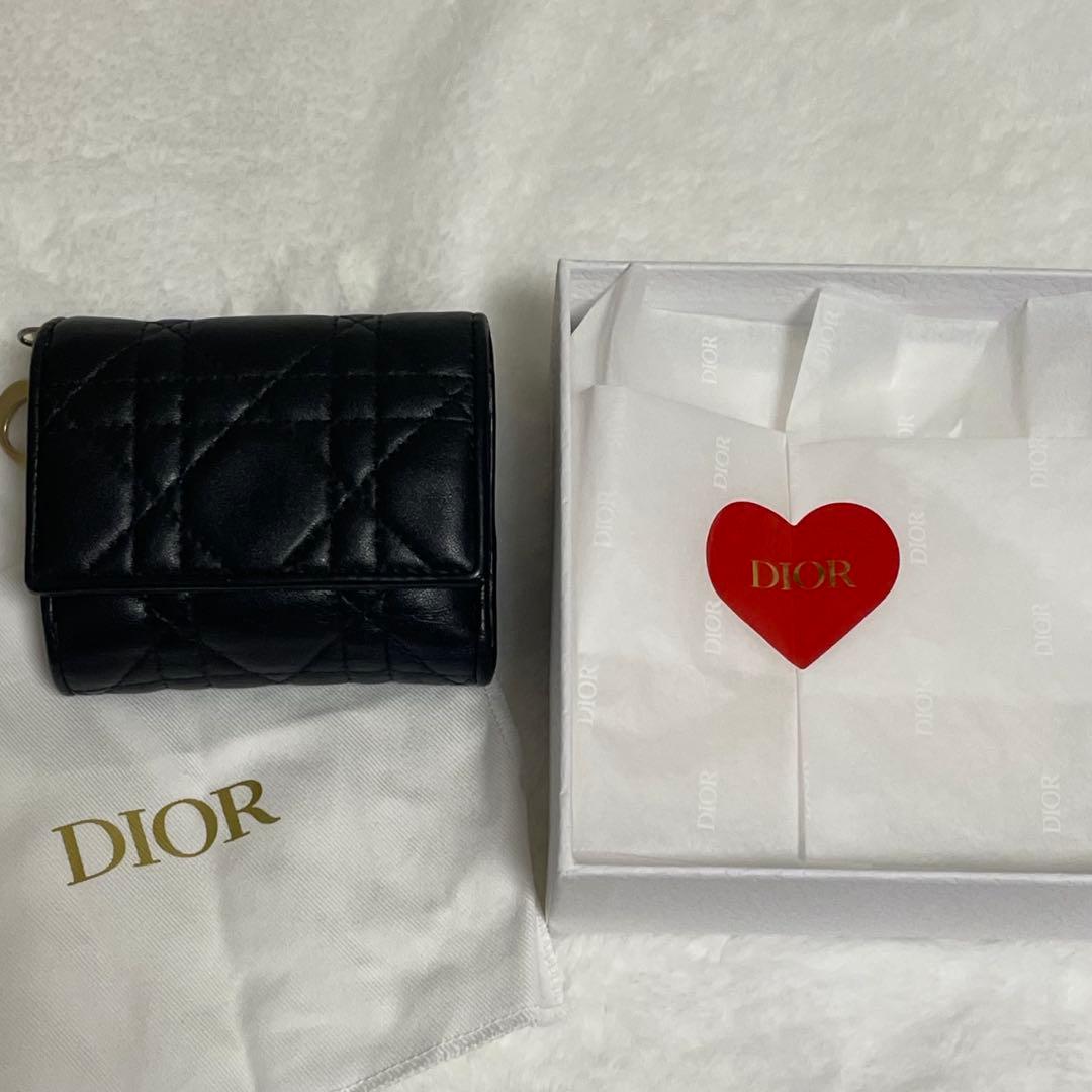 Dior ブラック キルティング三つ折り財布 ウォレット
