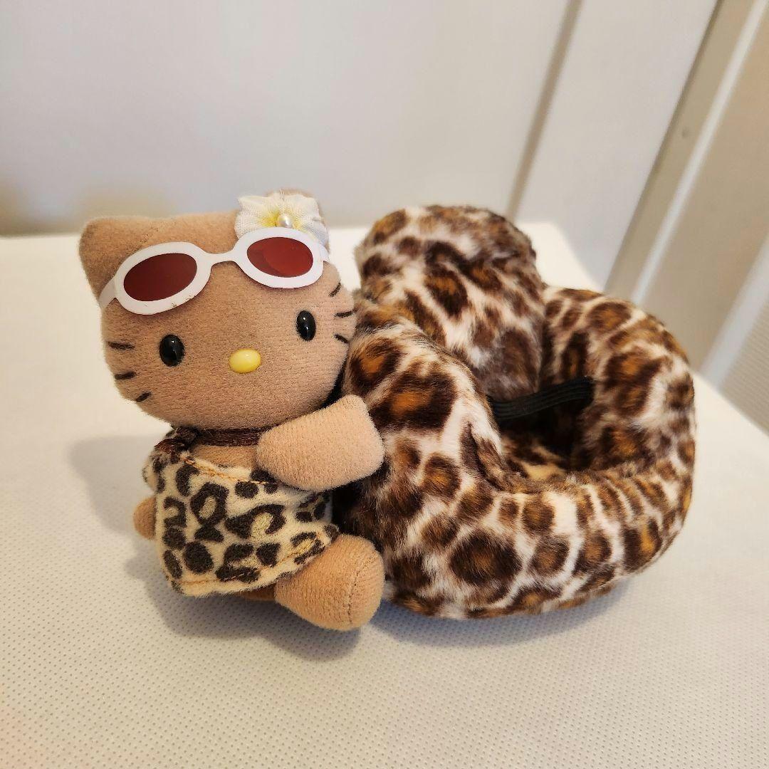 2002年製 ハローキティ ガングロ ヒョウ柄 携帯電話ホルダー カー用品