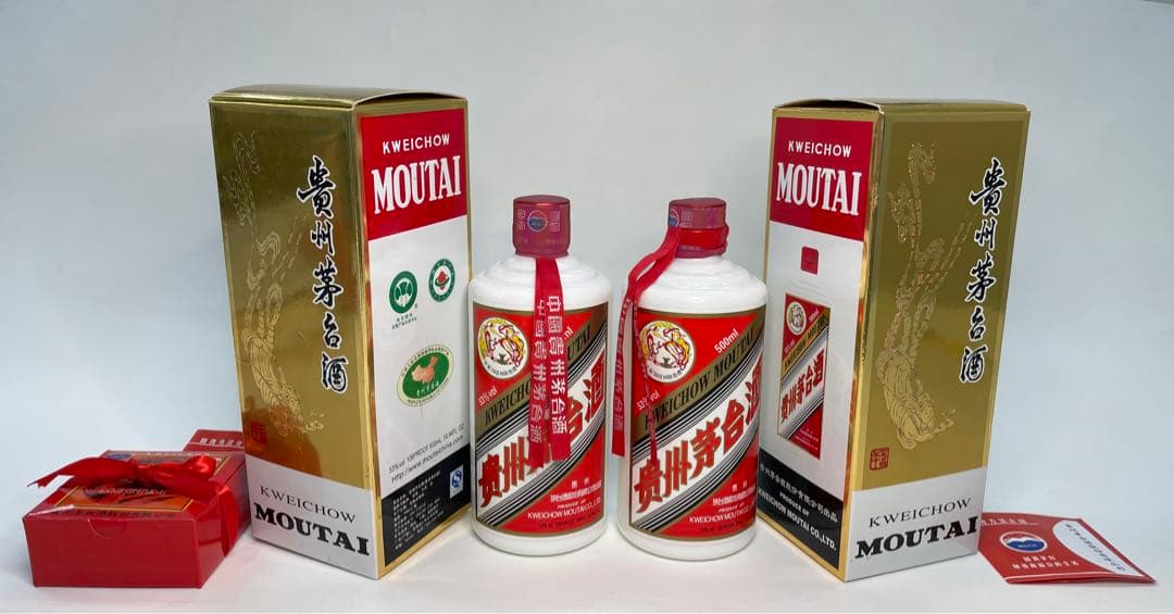 貴州茅台酒 500ml 43% vol 2個グラス付き