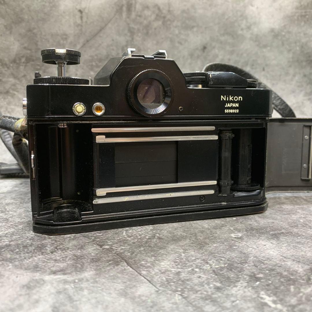 J159 現状品 Nikomat EL フィルムカメラ 一眼レフカメラ
