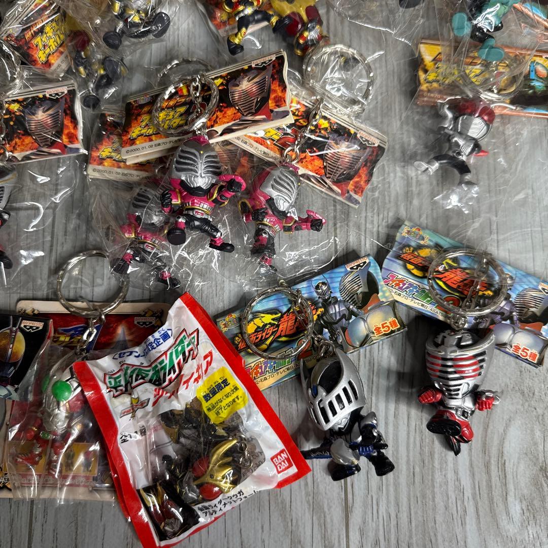 仮面ライダー フィギュアとキーホルダーは
