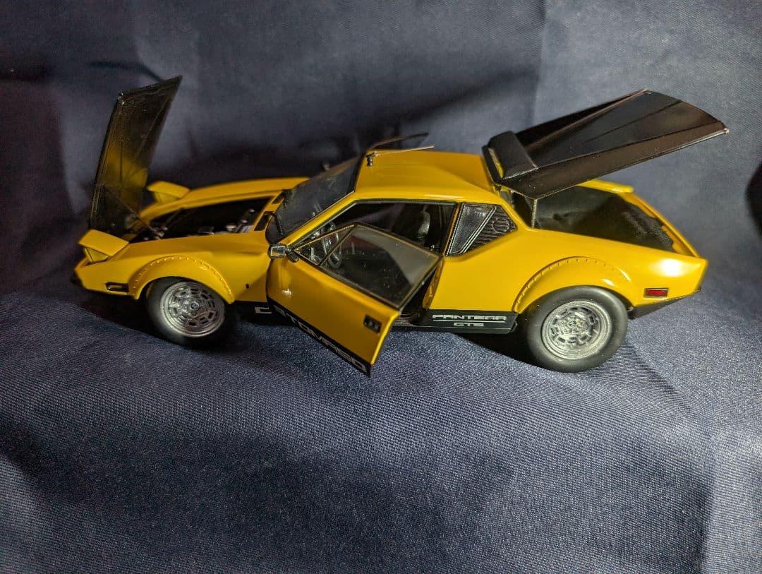 京商 1/18ミニカーデ・トマソ　パンテーラGTS