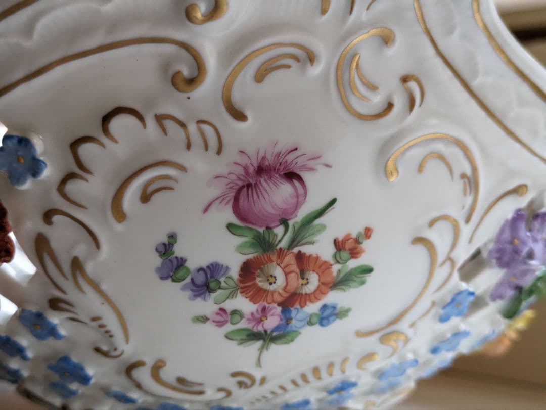 ドレスデン バスケット　花柄 透かし模様 猫足 ボウル　磁器