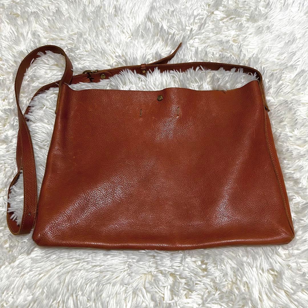 良品✨イルビゾンテ ショルダーバック レザー 肩掛け ビックロゴ型押し