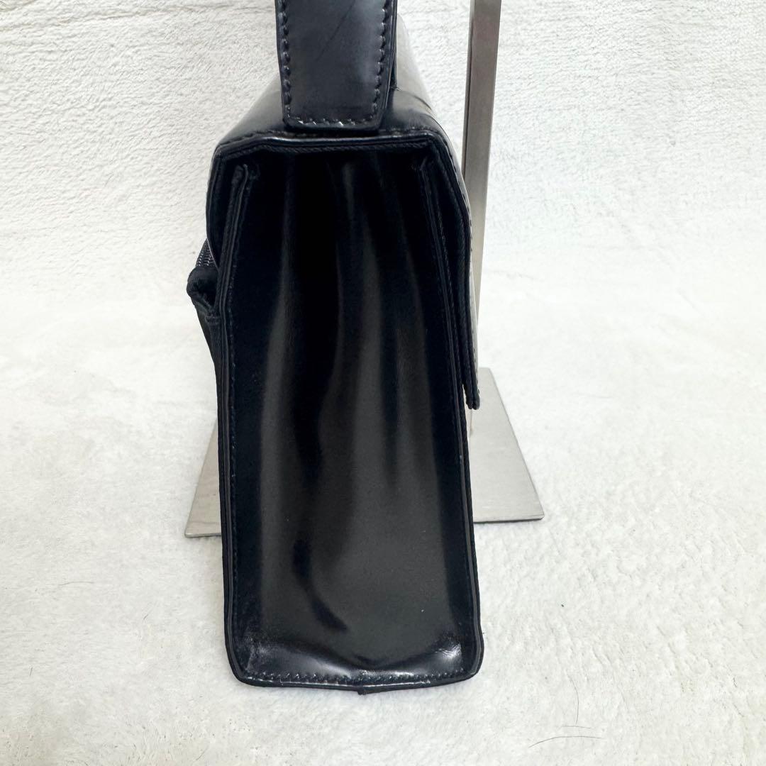 PRADA プラダ ショルダーバッグ ナイロン エナメル パテント 黒 ロゴ