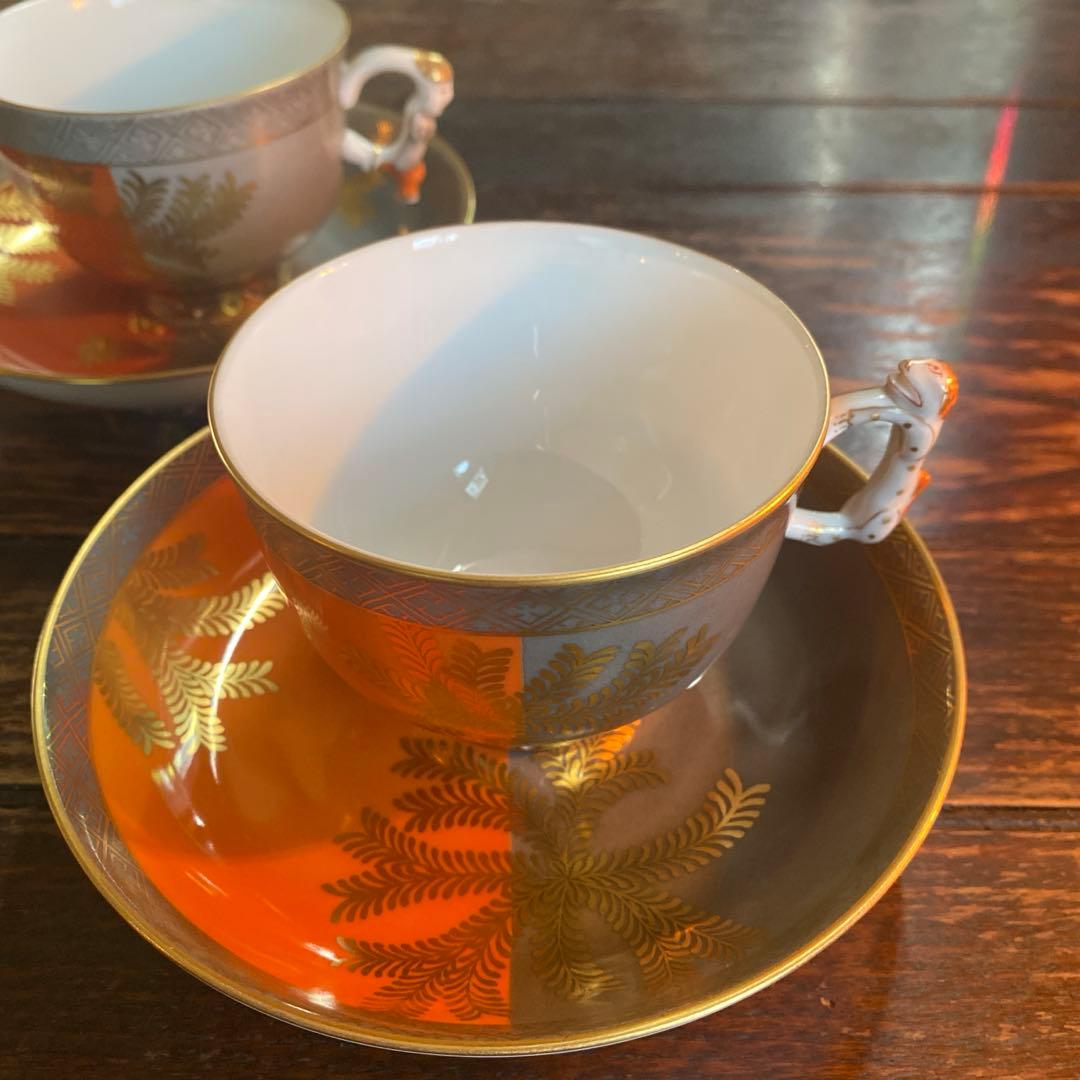 ヘレンドシノワズリ羊歯文様