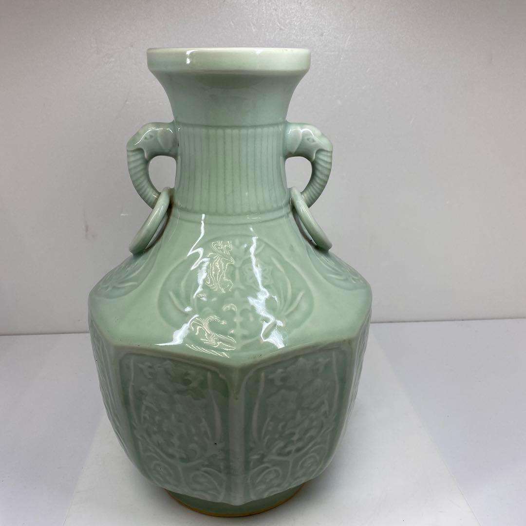 中国　竜泉窯　青磁花瓶　高さ約38㎝　タコヒ　東さ7-0302④