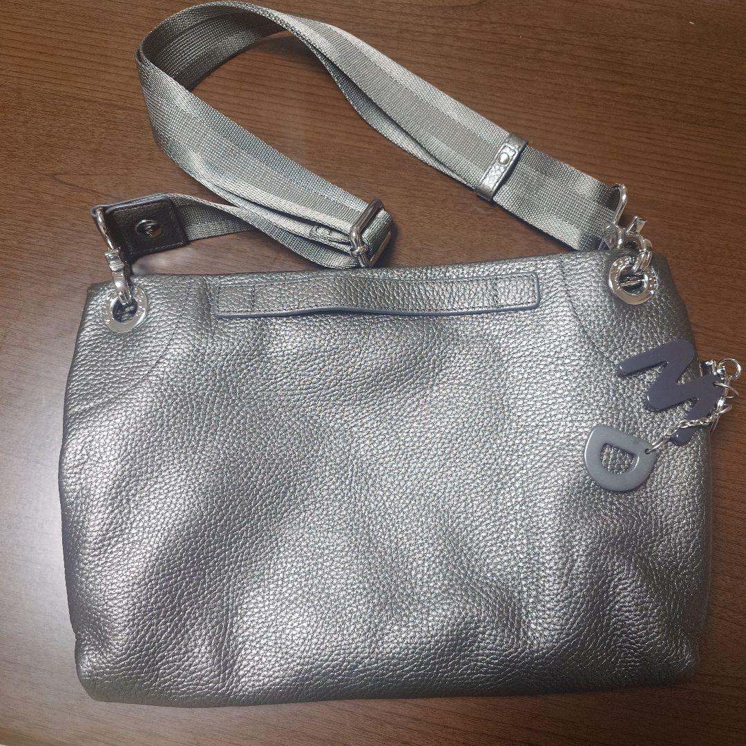 MANDARINA DUCK （マンダリナダック）ショルダーバック