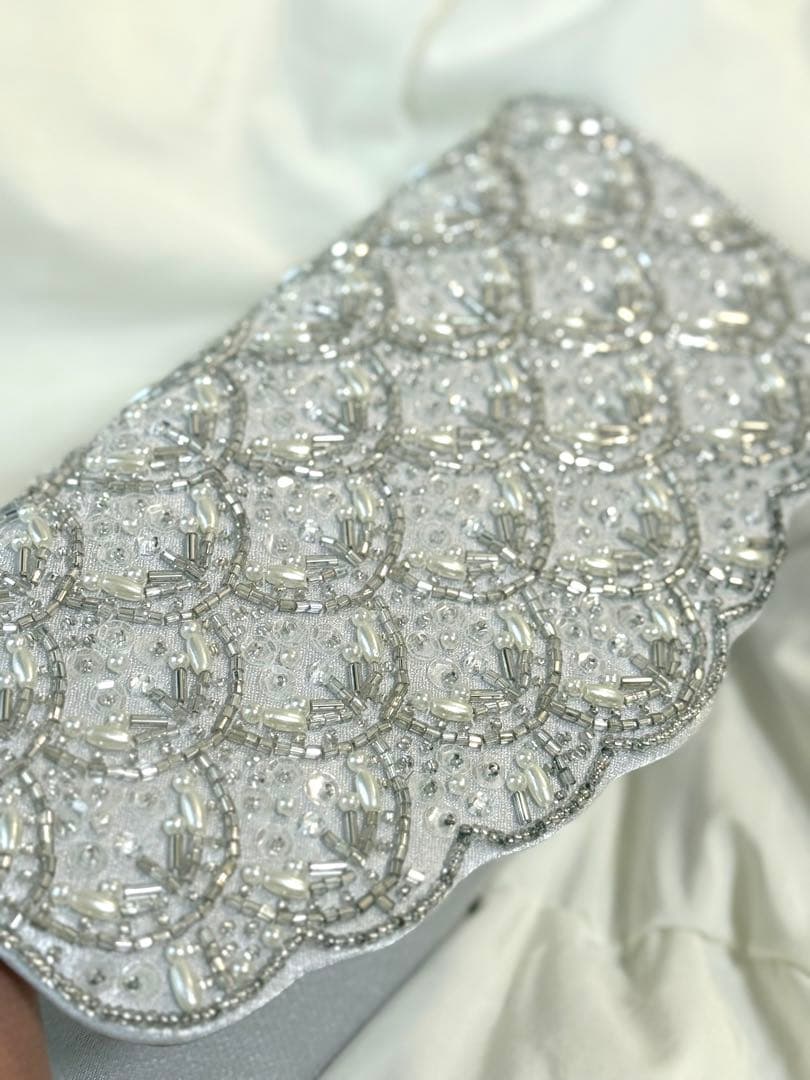 【ほぼ未使用品】シルバー/パーティーバッグ/結婚式/お呼ばれ【美品】即日発送可