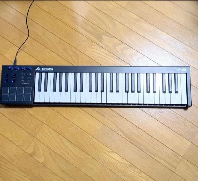 ALESIS V49 MIDIキーボード 49鍵 8パッド