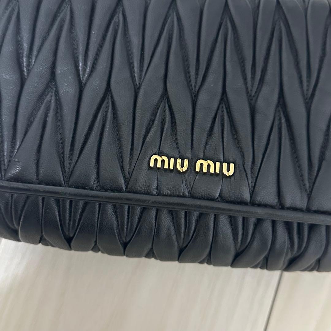 MIUMIU ショルダーバッグ マテラッセ