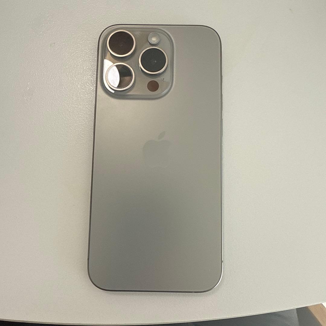 iPhone 15pro 256GB 超美品