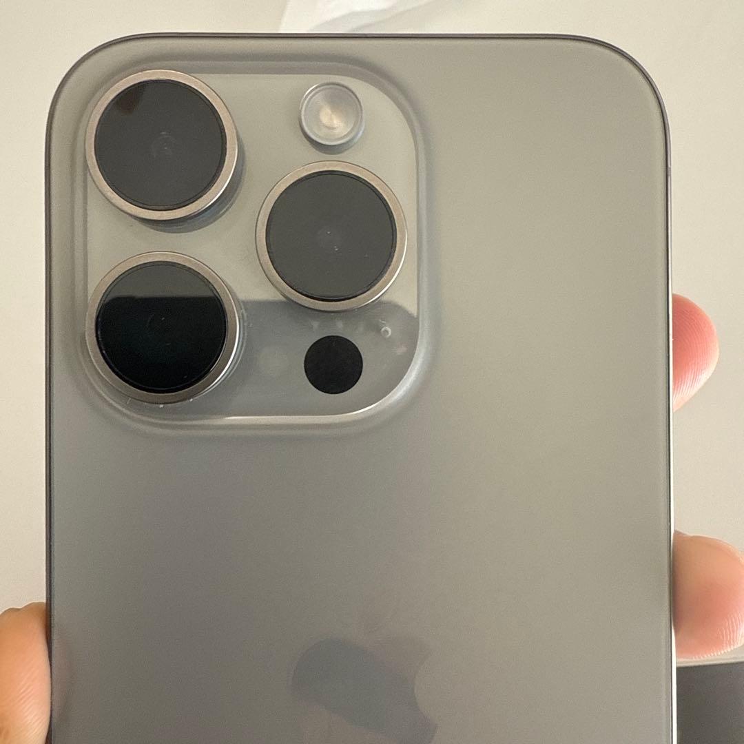 iPhone 15pro 256GB 超美品