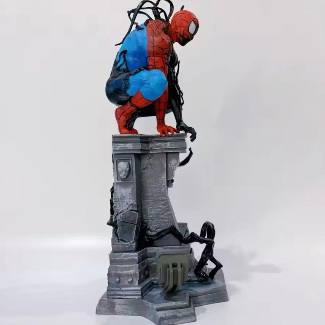 スパイダーマン×ヴェノム　37cm大型スタチュー　ライト付き