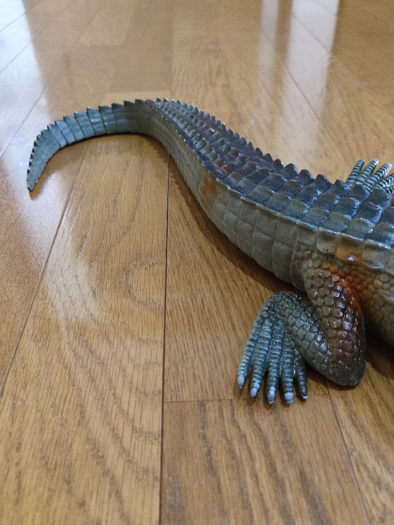 リアル！ワニフィギュア　アリゲーター　わに　クロコダイル　フィギュア　置物