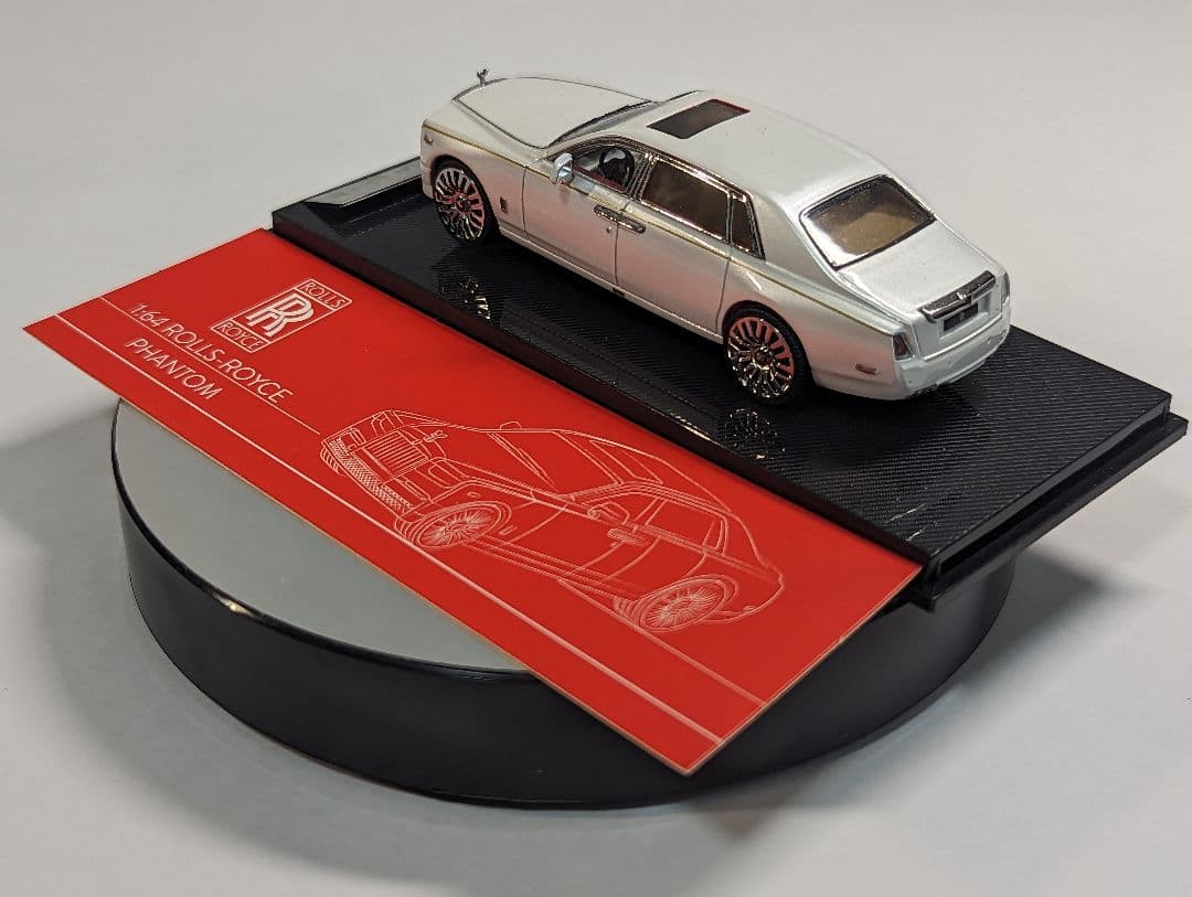ミニカー 1/64 Rolls Royce Phantom