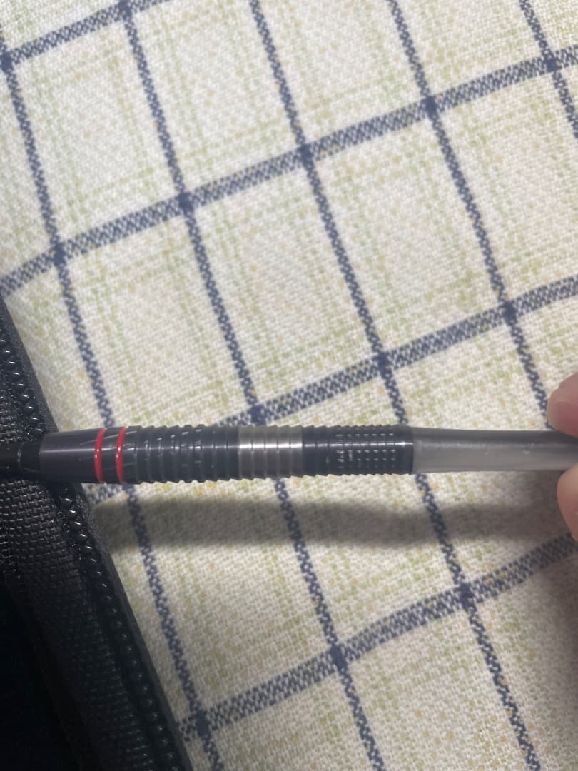 【美品】期間限定価格‼︎ダーツ2本セット　ケース,チップなど有り