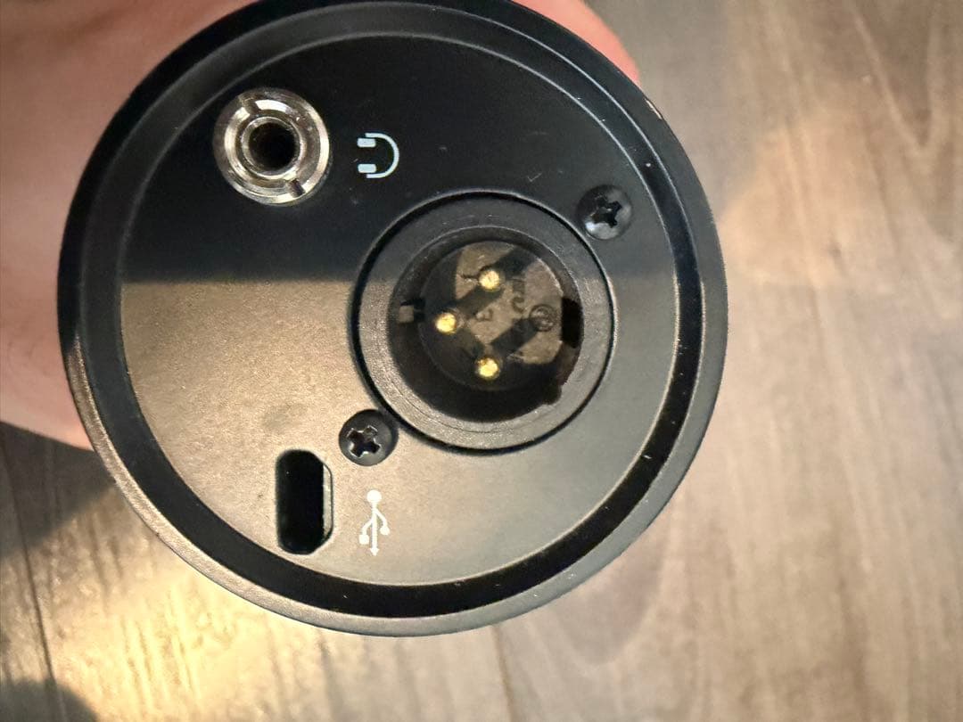 【ジャンク品】SHURE MV7 ダイナミックマイク