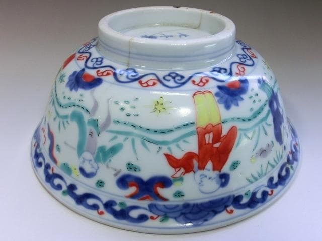 大鉢□太明成化年製銘 のぞき赤龍紋 人物 唐草 古玩